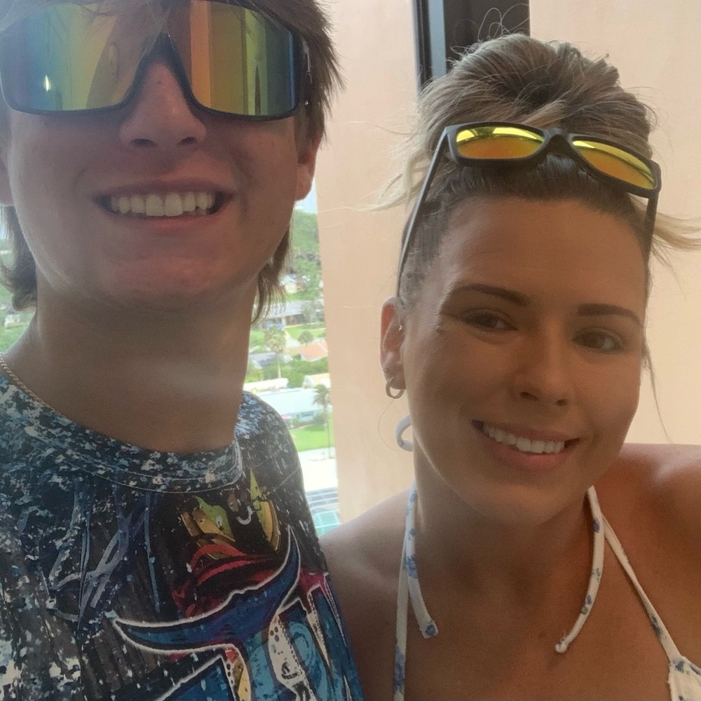 Meet your Posher, Myles